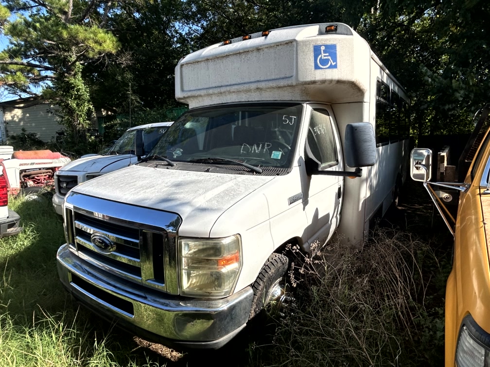 2009 Ford F-450 20 Passenger Bus